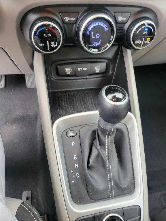 used 2025 Hyundai Venue car, priced at $18,299