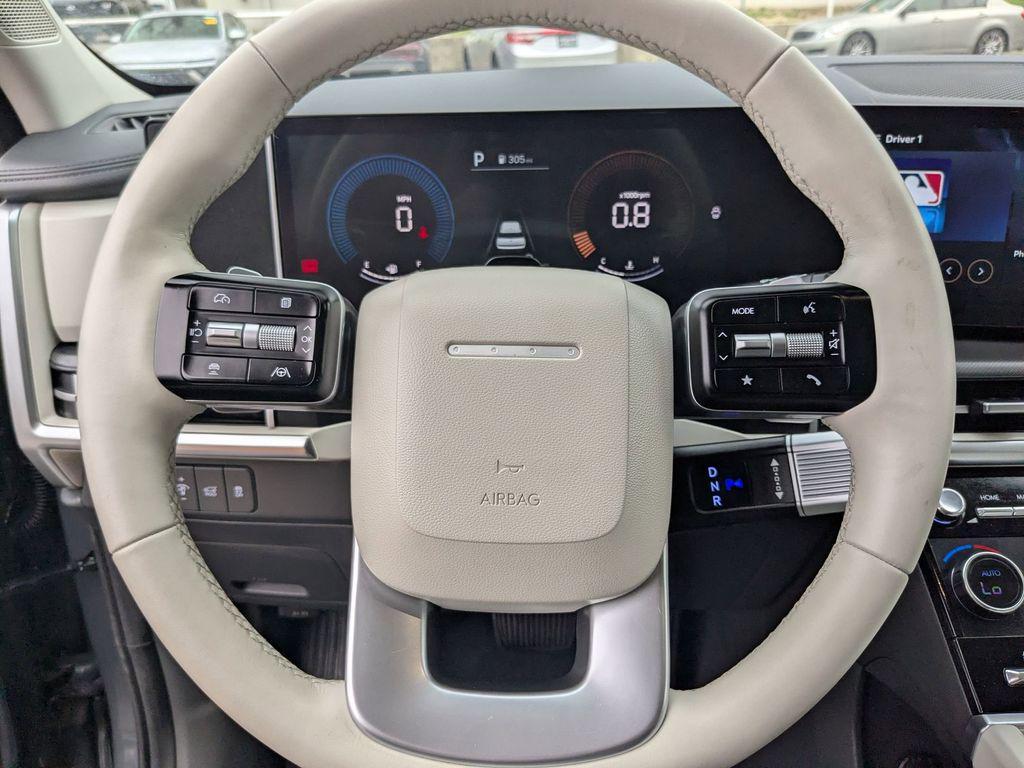 used 2025 Hyundai Santa Fe car, priced at $29,999