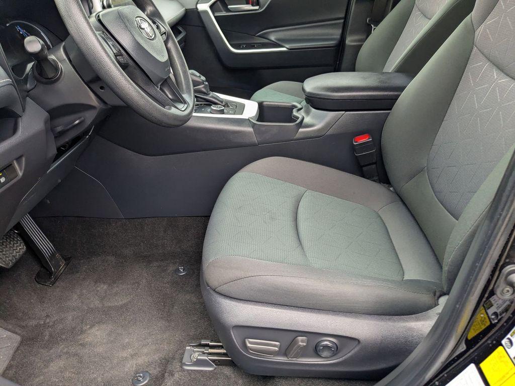 used 2025 Toyota RAV4 Hybrid car, priced at $32,899