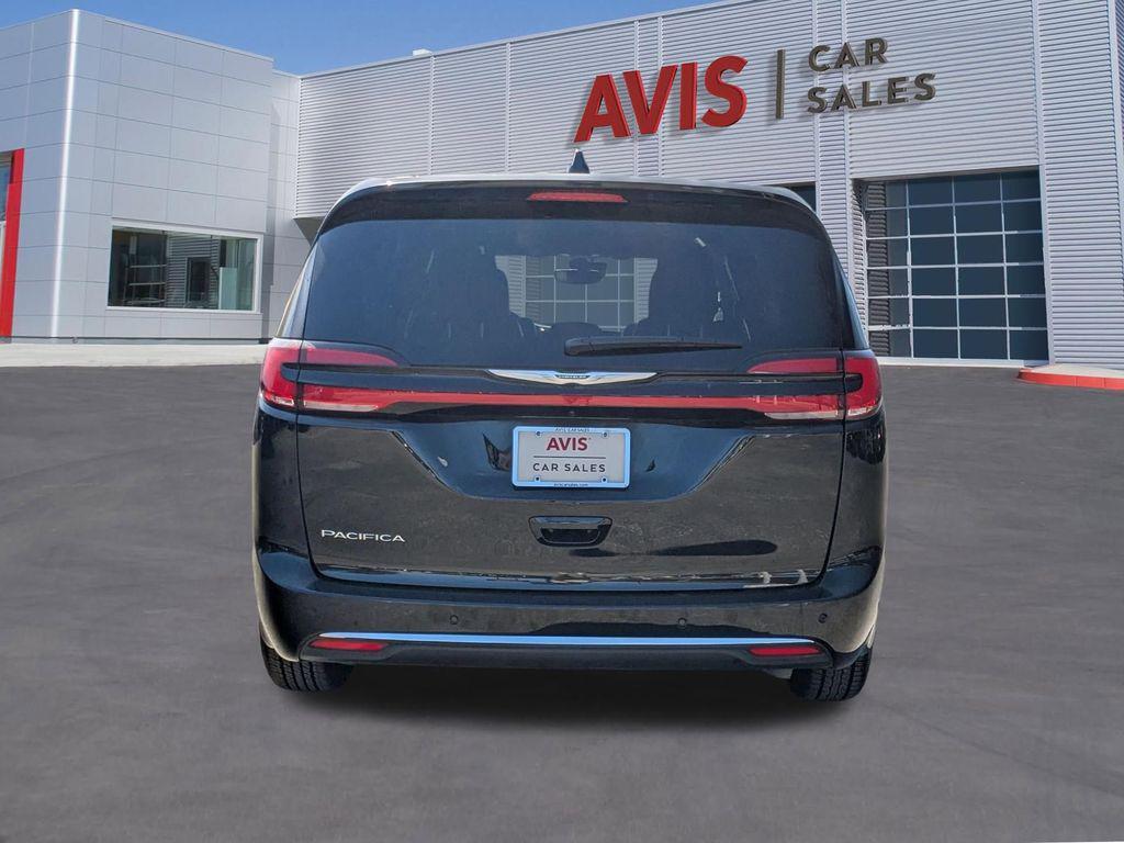 used 2025 Chrysler Pacifica car, priced at $27,499