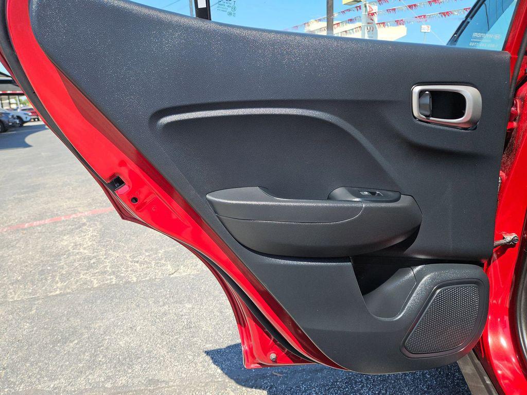used 2025 Hyundai Venue car, priced at $18,399