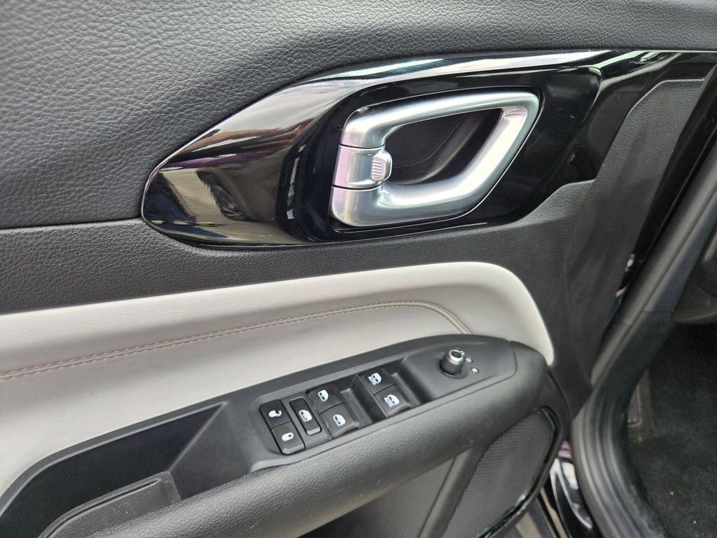 used 2025 Jeep Compass car, priced at $20,949