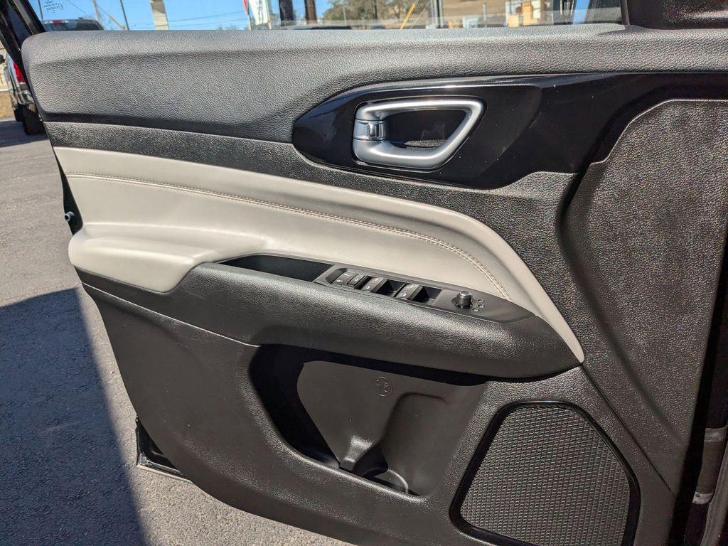 used 2025 Jeep Compass car, priced at $23,749