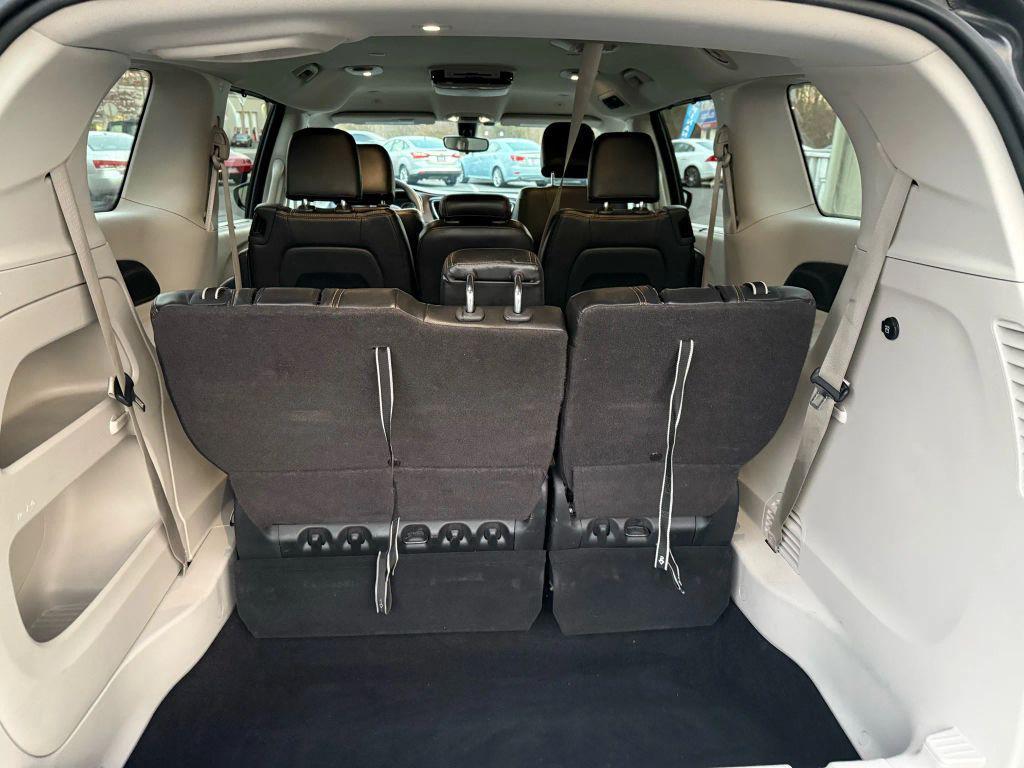 used 2018 Chrysler Pacifica car, priced at $12,900