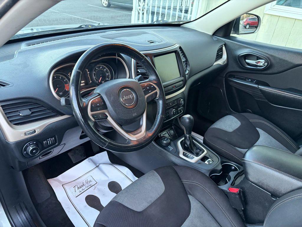 used 2014 Jeep Cherokee car, priced at $7,290