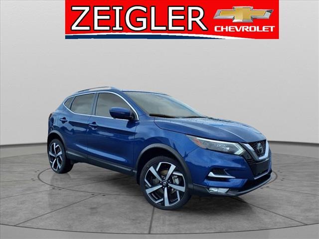 used 2021 Nissan Rogue Sport car, priced at $21,995