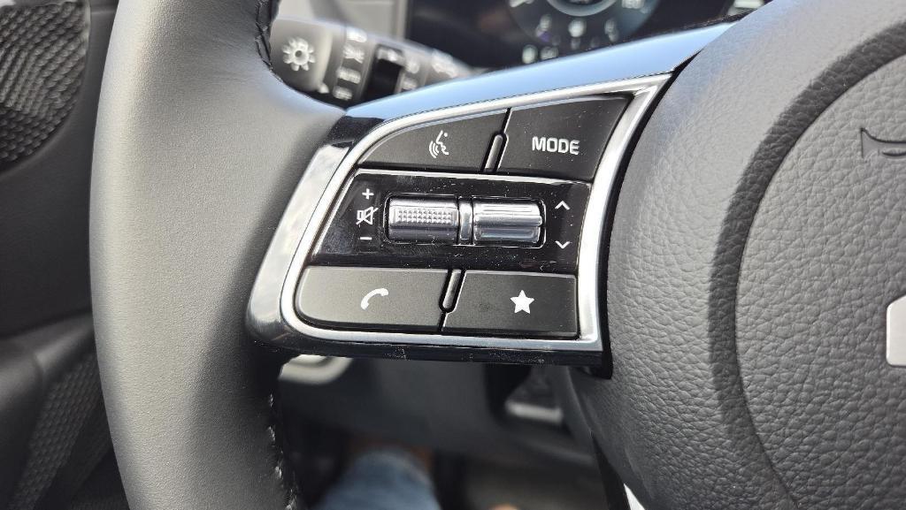 new 2025 Kia Seltos car, priced at $28,476