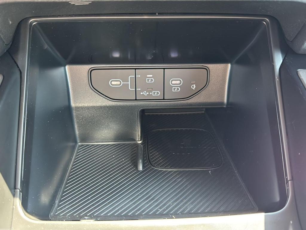 new 2025 Kia Sorento car, priced at $39,235