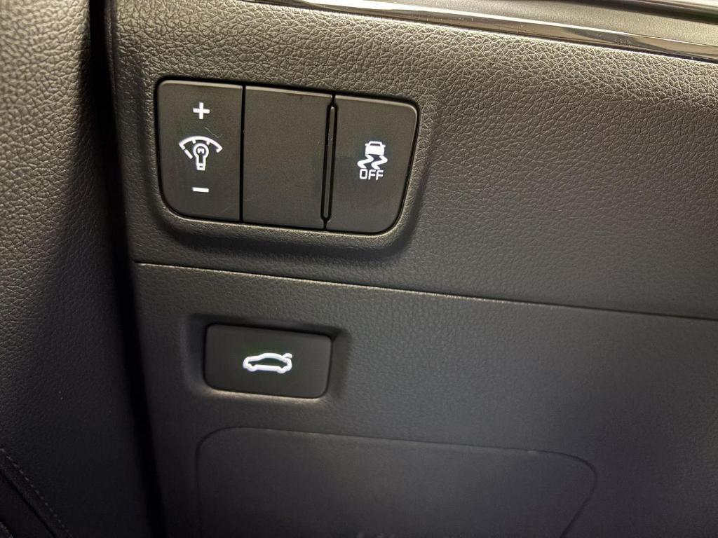 used 2025 Kia K5 car, priced at $34,688