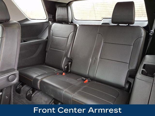 used 2021 Chevrolet Traverse car, priced at $18,000