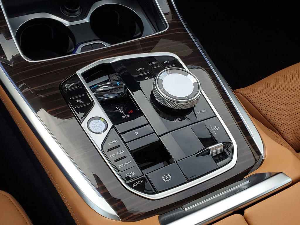 new 2026 BMW X7 car, priced at $98,690