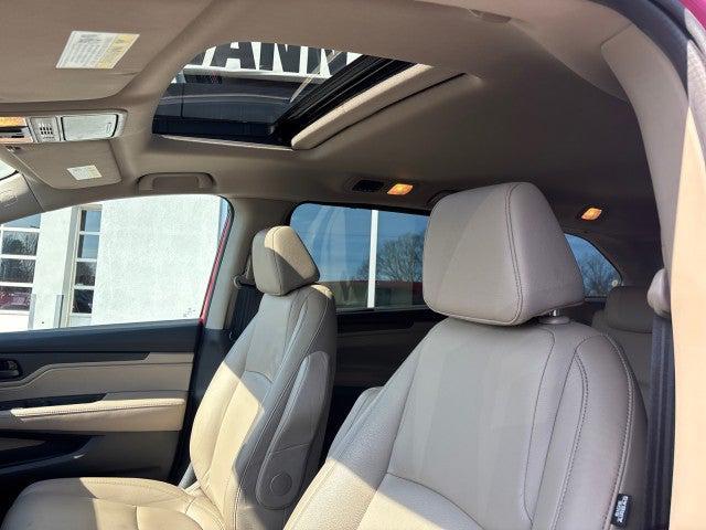 used 2024 Honda Odyssey car, priced at $35,181