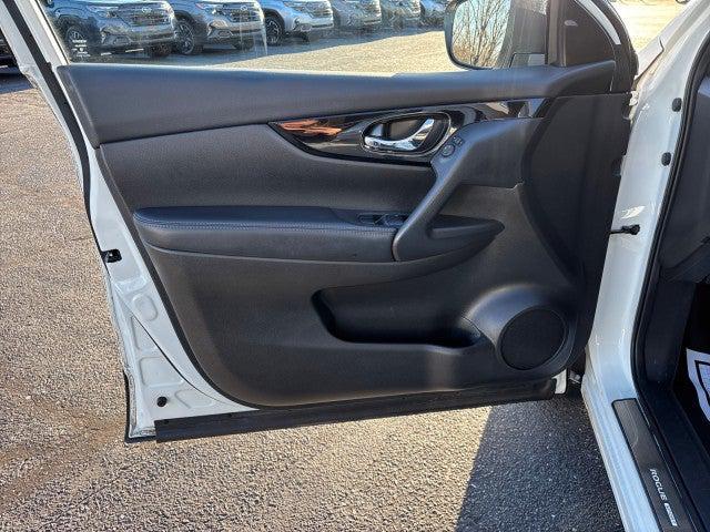 used 2022 Nissan Rogue Sport car, priced at $18,399