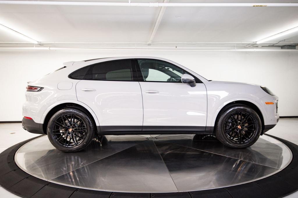 new 2026 Porsche Cayenne car