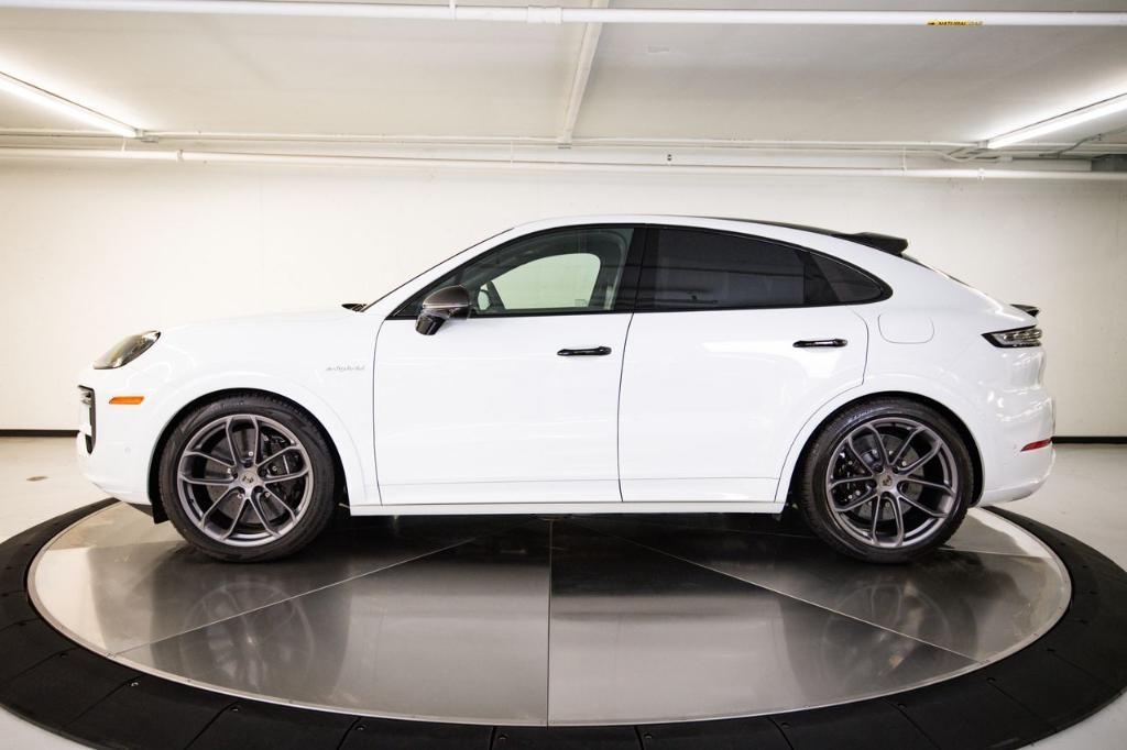 new 2026 Porsche Cayenne car