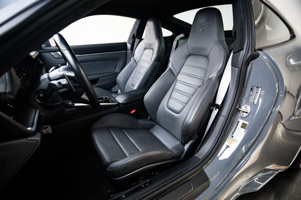 new 2025 Porsche 911 car