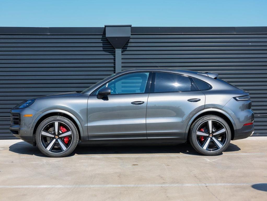new 2025 Porsche Cayenne car