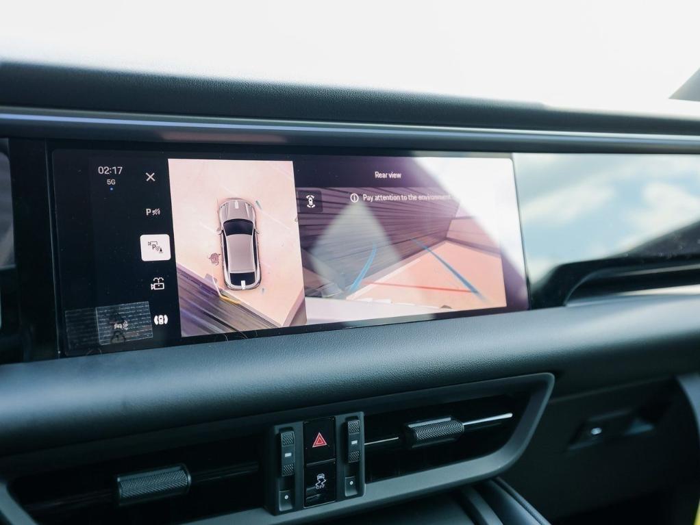 new 2025 Porsche Macan car