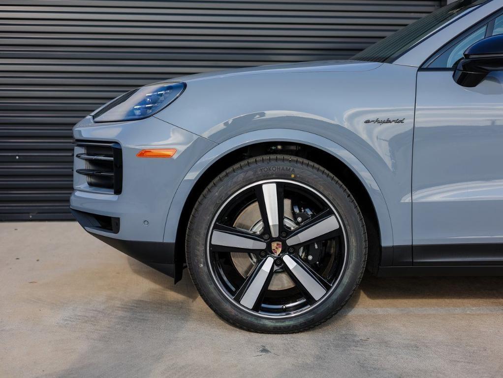 new 2026 Porsche Cayenne car