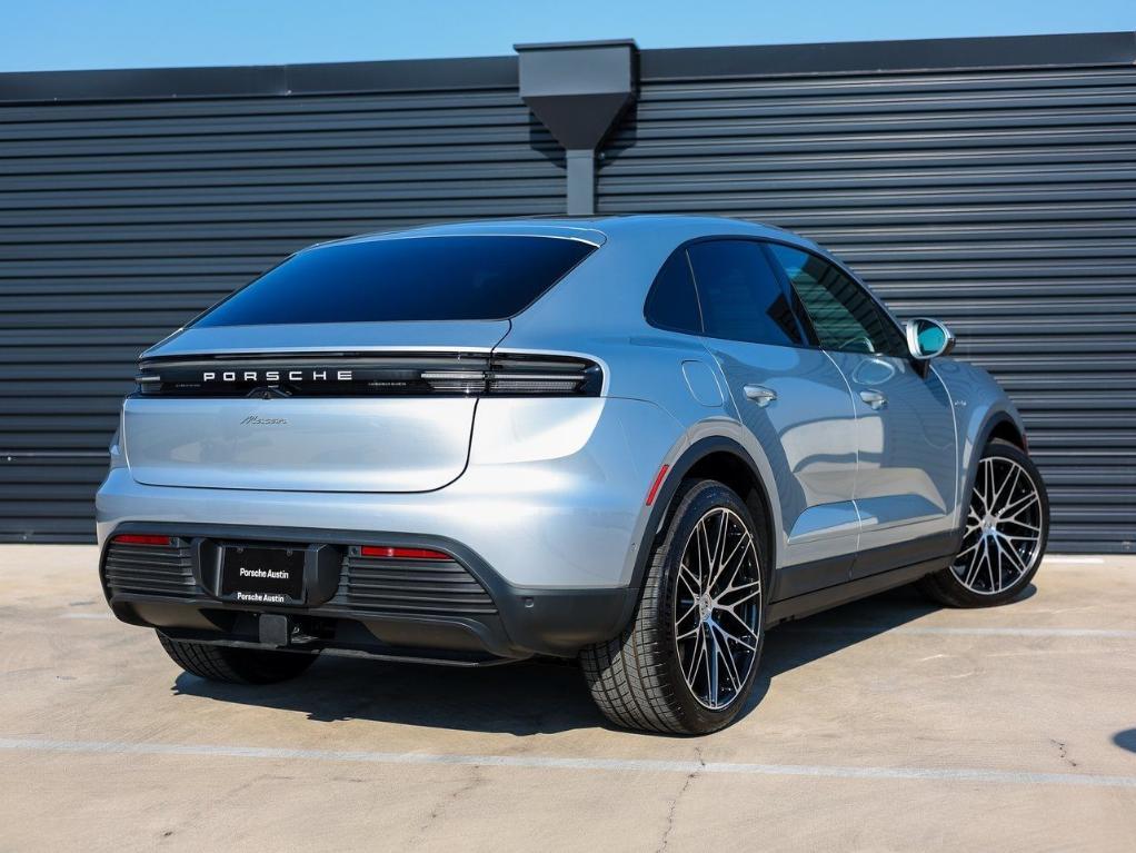 new 2025 Porsche Macan car