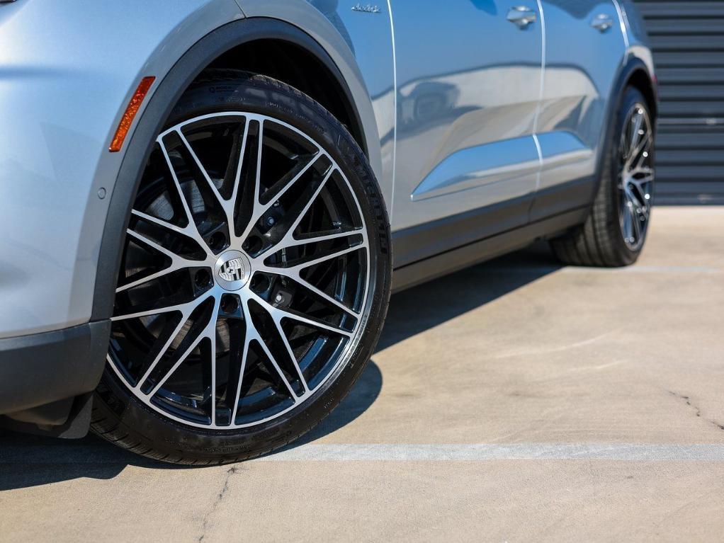 new 2025 Porsche Macan car