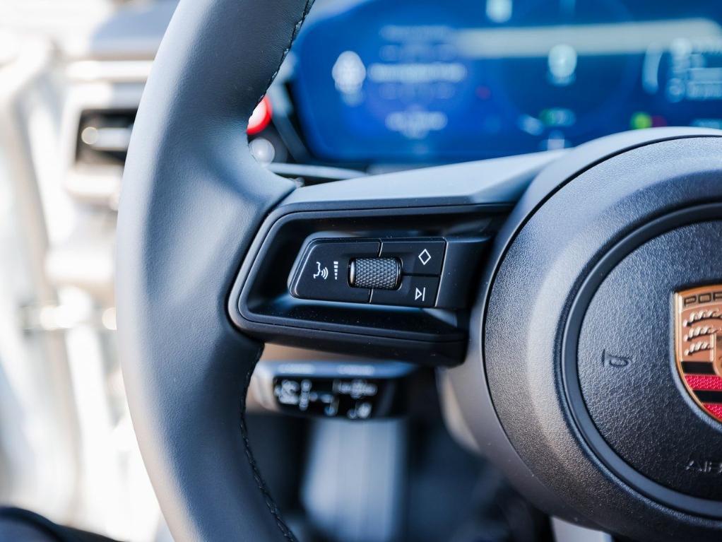 new 2025 Porsche Macan car