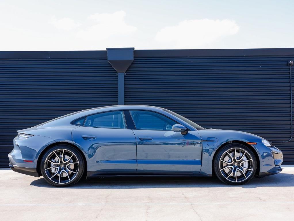 new 2026 Porsche Taycan car