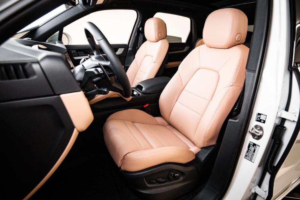 new 2026 Porsche Cayenne car