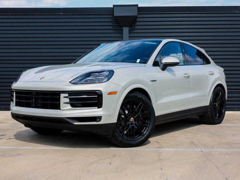 new 2025 Porsche Cayenne car