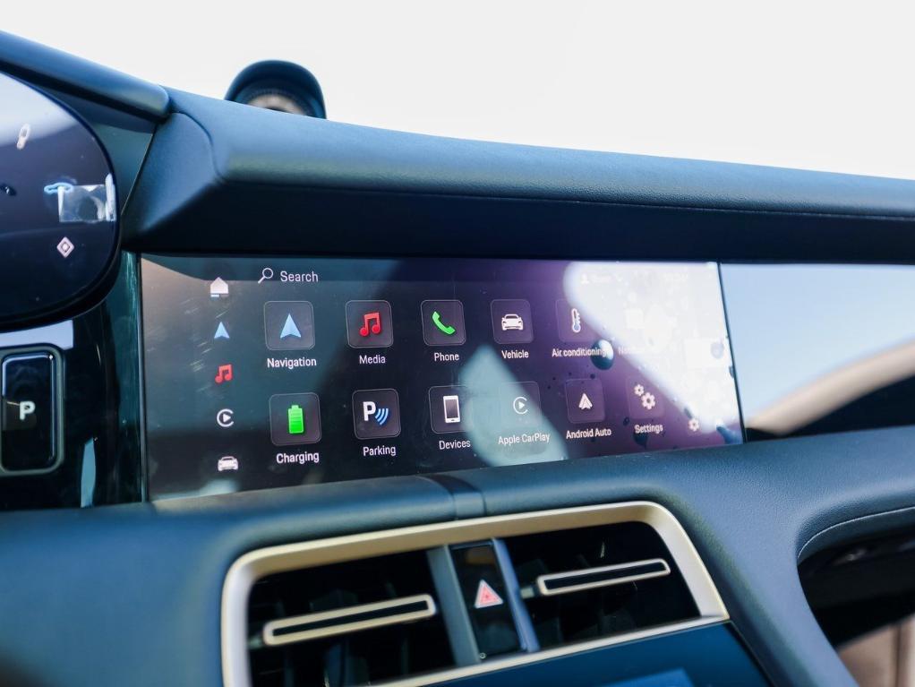 new 2025 Porsche Taycan car