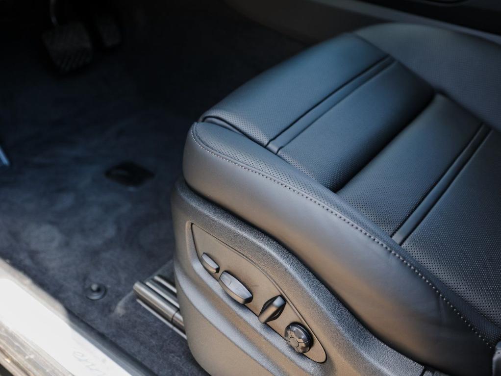 new 2026 Porsche Cayenne car