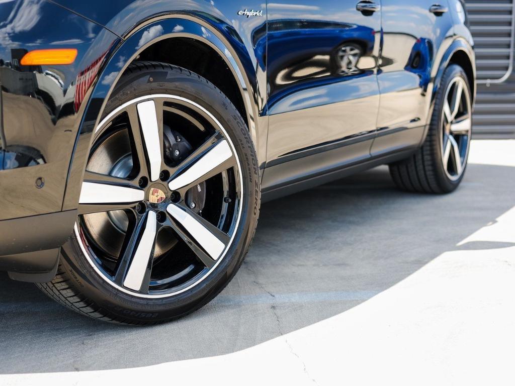 new 2026 Porsche Cayenne car