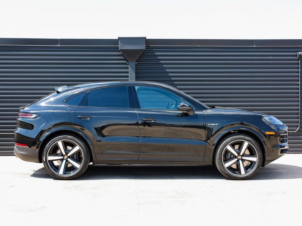 new 2026 Porsche Cayenne car