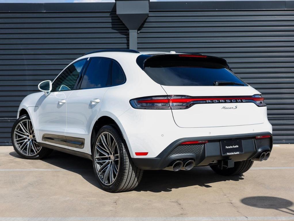 new 2025 Porsche Macan car