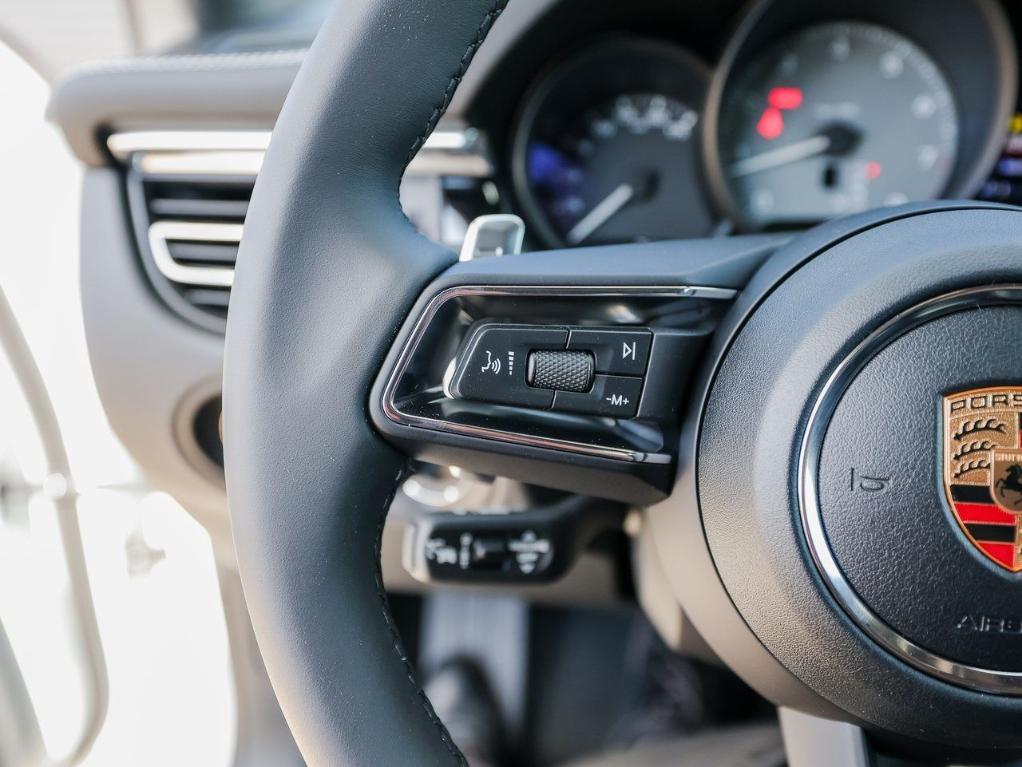 new 2025 Porsche Macan car