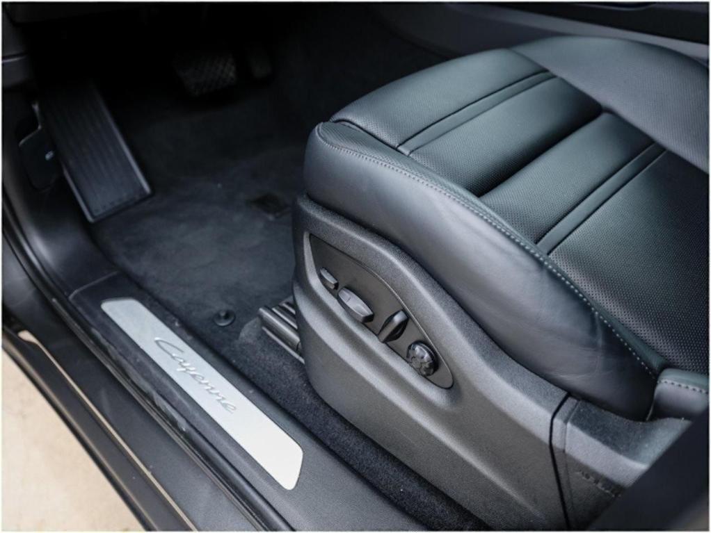 used 2025 Porsche Cayenne car, priced at $95,990