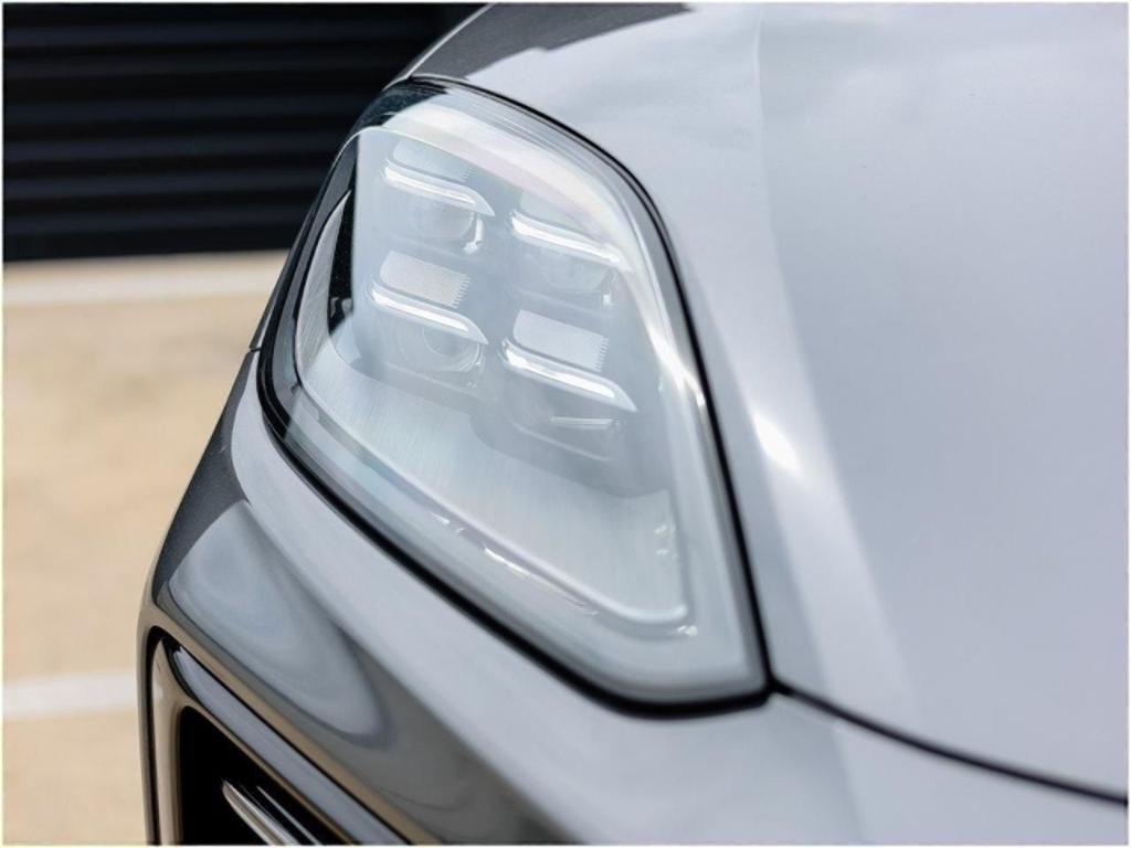used 2025 Porsche Cayenne car, priced at $95,990