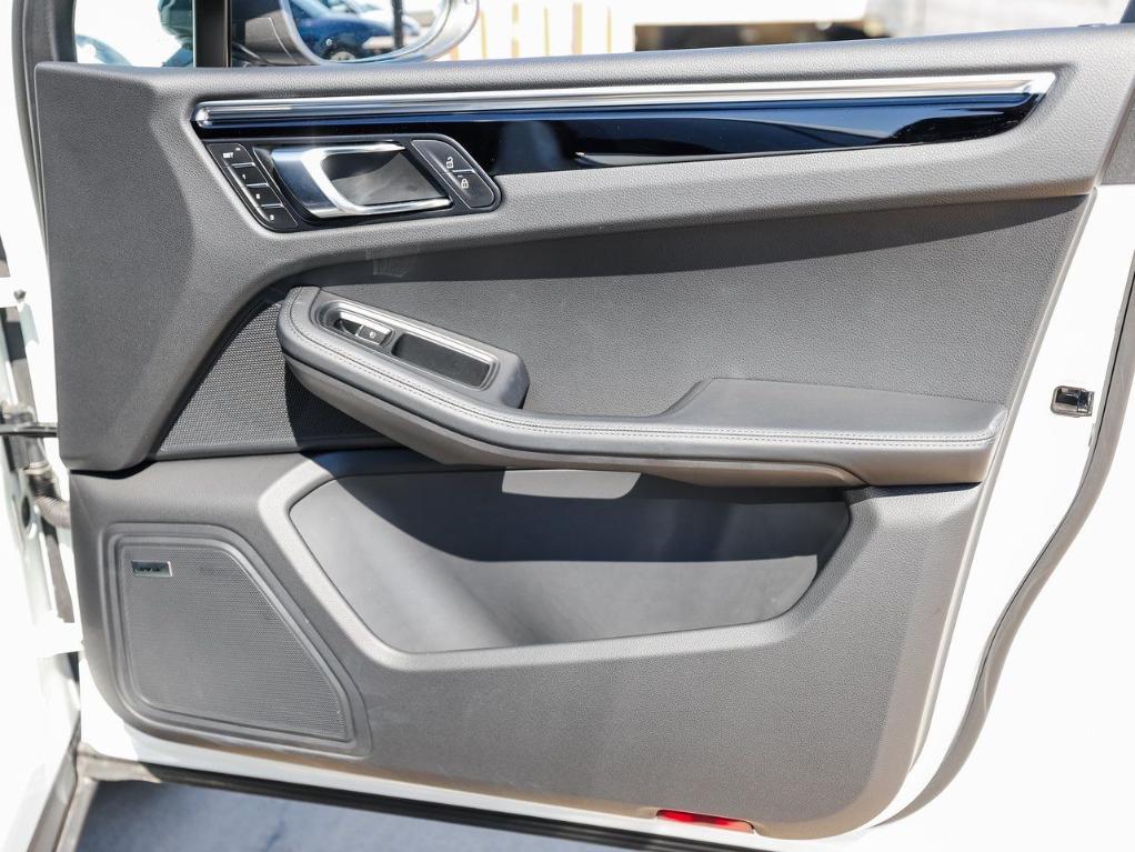 2025 White Porsche Macan