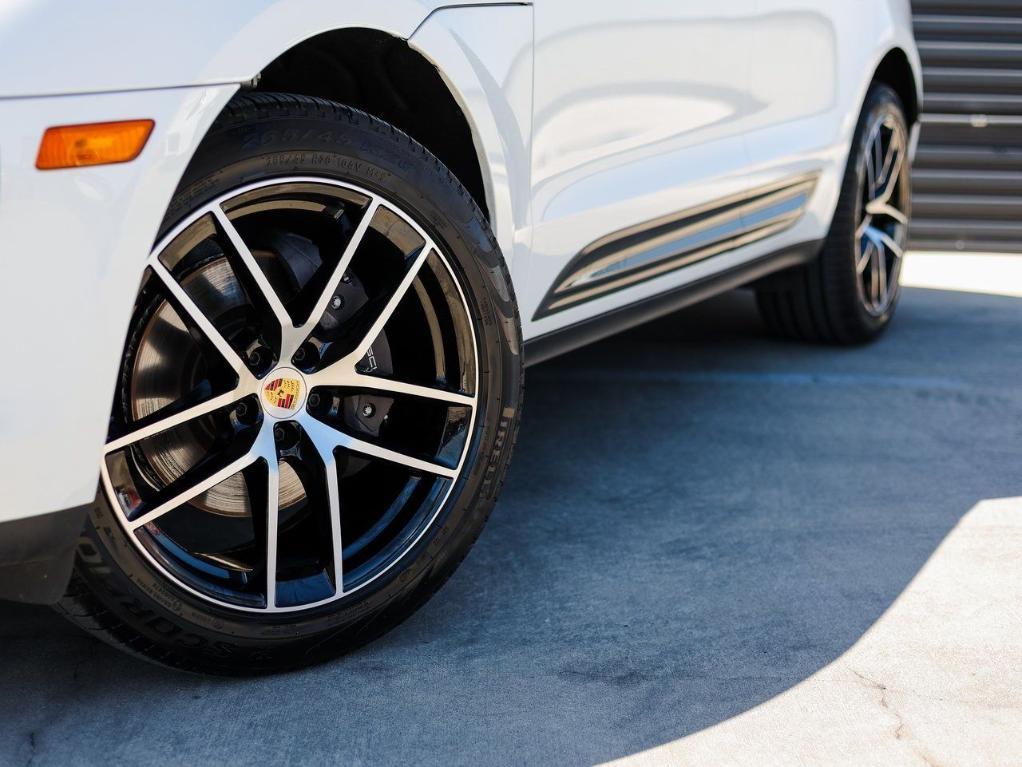 2025 White Porsche Macan