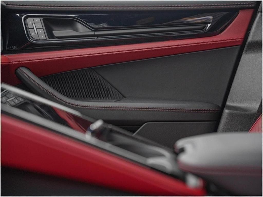 new 2025 Porsche Panamera car