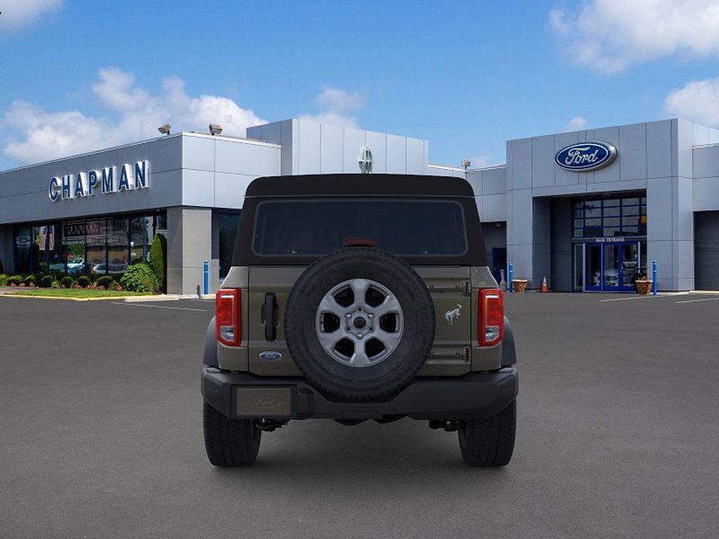 new 2025 Ford Bronco car, priced at $45,000