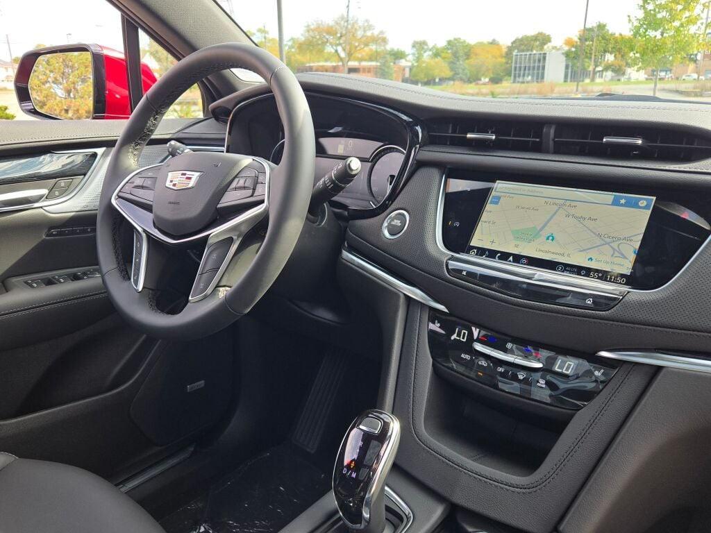 new 2025 Cadillac XT5 car, priced at $52,315
