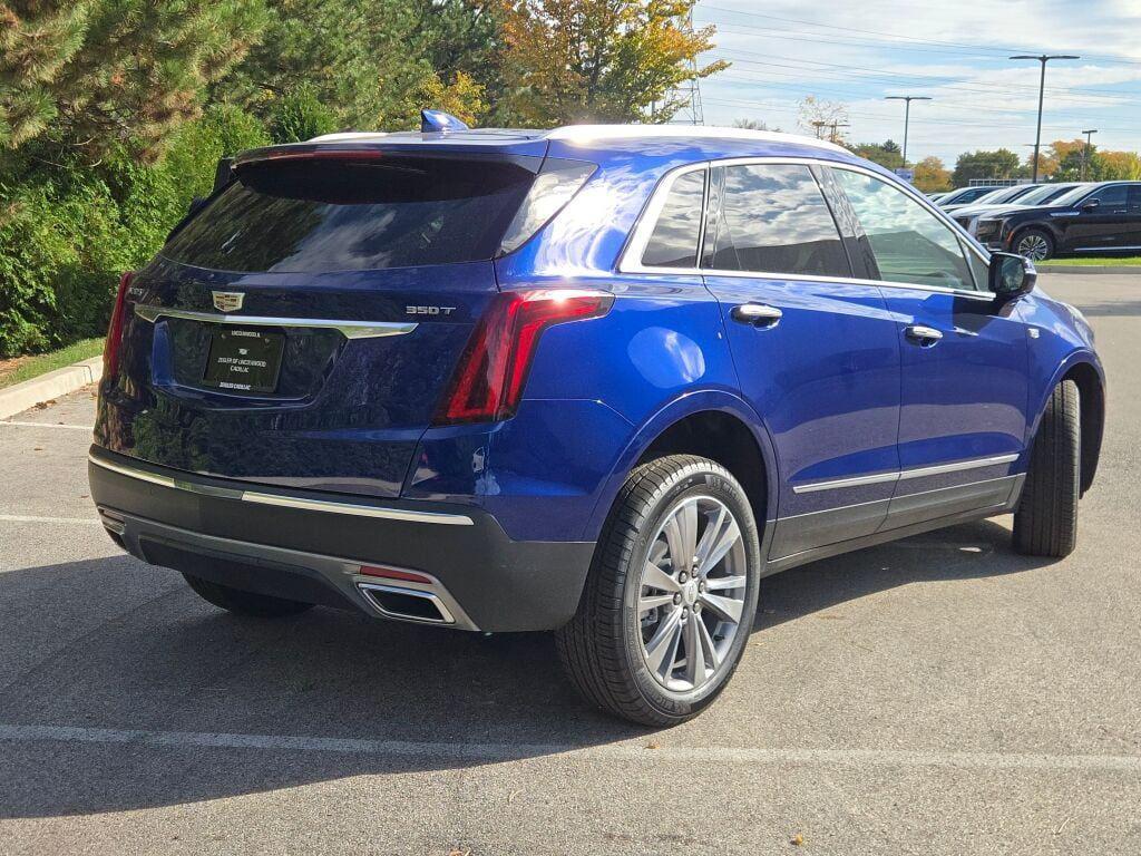 new 2025 Cadillac XT5 car, priced at $45,997