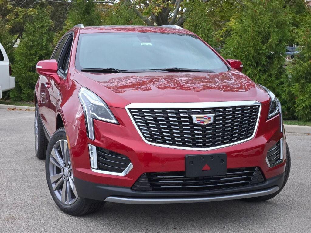 new 2025 Cadillac XT5 car, priced at $48,597