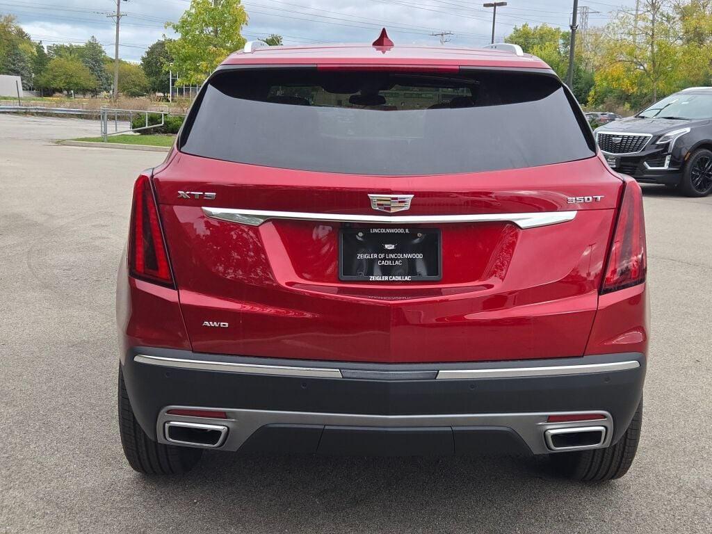 new 2025 Cadillac XT5 car, priced at $48,597