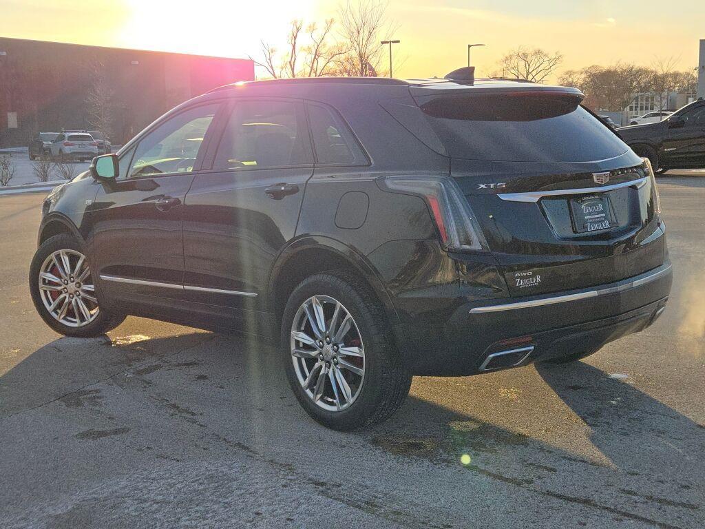 used 2023 Cadillac XT5 car, priced at $35,670