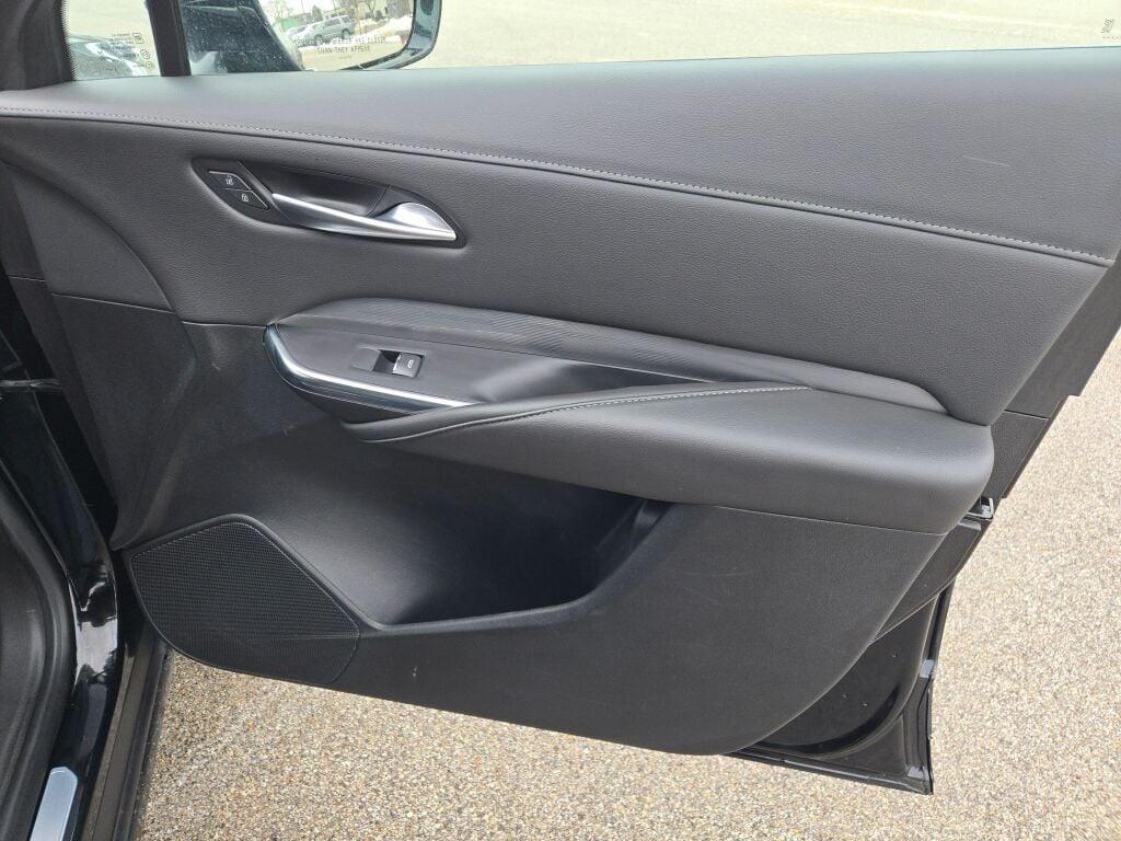 used 2024 Cadillac XT4 car, priced at $28,999