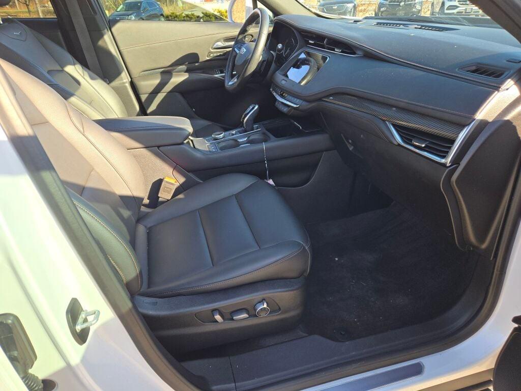 used 2020 Cadillac XT4 car, priced at $17,899