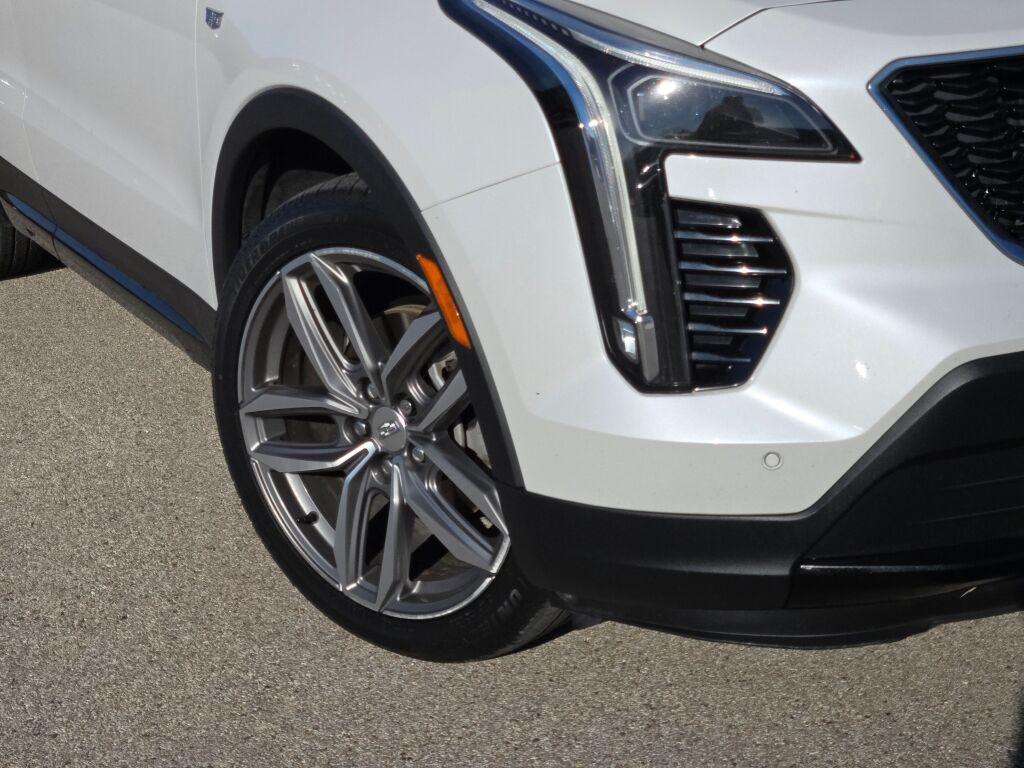 used 2020 Cadillac XT4 car, priced at $17,899