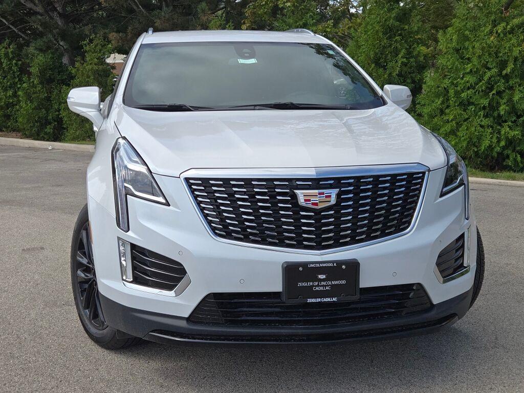new 2025 Cadillac XT5 car, priced at $43,597